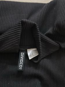 h&amp;m High neck classy top(M)