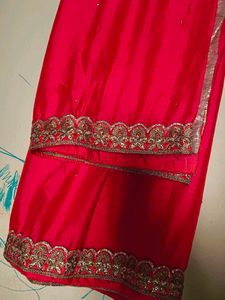 ❣️❣️tomato Red &amp; Gold heavy frock with heav