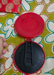 Combo Of Hair Comb, Compact Mirror And Pouch