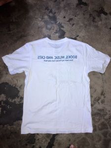 UNIQLO T-shirt