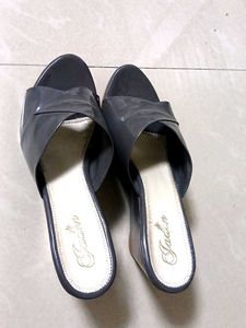High Heels From America For Your Parties