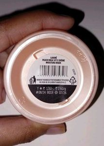Lakme Seal Packed Moisturizer For Coins