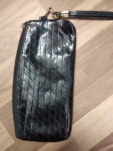 Black Pouche