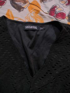 Sassafras Black Top