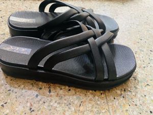 Black Crisscross Flats