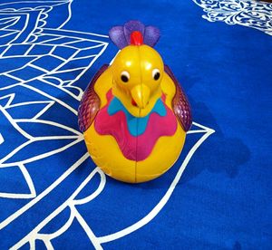 Chicken Toy with Eggs