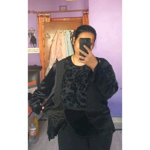 Plus Size VELVET TOP IN BLACK