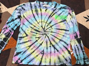 Tie-Dye Long Sleeve Tee