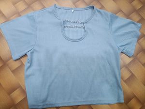 Cute Blue Chain Detail Top