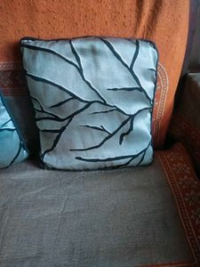 4 Cushion Covers +Cushions