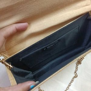 💛Golden Clutch Sling Purse💛
