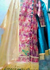 Elegant Teal &amp; Gold Salwar Kameez Suit
