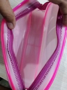 Offer!! Makeup Bag With Free Nailpolish