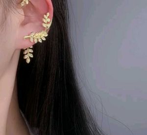 Gold Leaf Ear Cuff