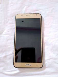 Samsung Galaxy J7