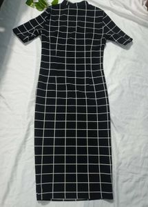 SHEIN Grid Print Bodycon Dress