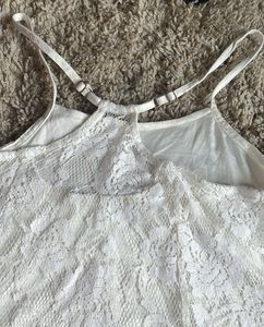 Cute white top, size SMALL