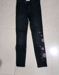 MANGO Floral Black Beauty Jeans
