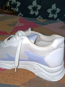 Pastel Accent Chunky Sneakers