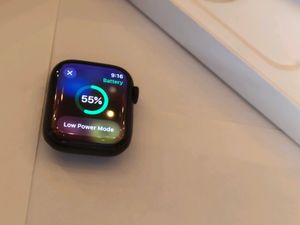 Apple Watch Series 8 GPS Under Warranty