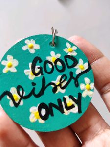 Good Vibes Only Keychain