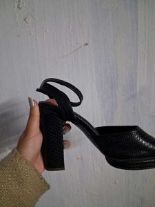 Reptilian Black Chunky Platform Heels(3.5 -4 inche