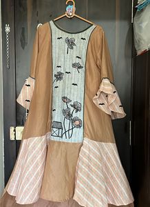 Floral Embroidered Kurta set