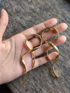 GOLDEN EARINGS