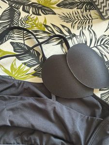 Reebok Sports Bra - Comfortable Support