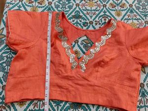 Floral Print Saree With Ready Made Blouse