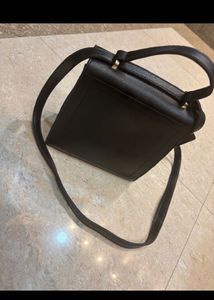 Chic Black Crossbody Bag