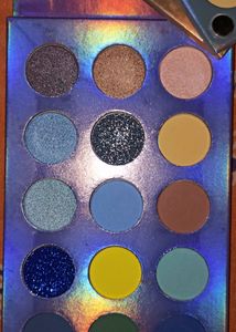 Eyeshadow, Book Eyeshadow
