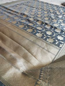 Grey Golden Pattu Saree