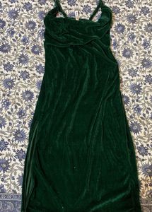 Elegant Green Velvet Slit Dress