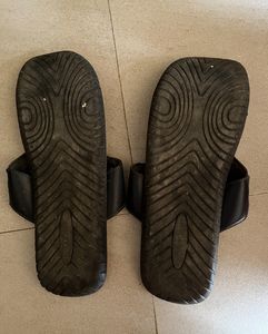 Red Tape slip-on round toe Flip Flops