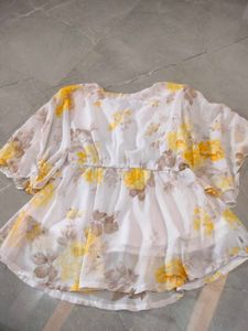 Yellow 💛 Empire Top