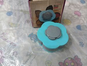 Brand New Flower-Shaped Snack Container