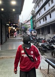 Stylish Red & White Pullover