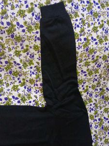 Trendy Black T-shirt m size