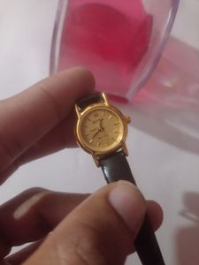 Hmt Women Quartz Watch