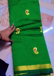 Beautiful Morpeach Saree....💖🤩