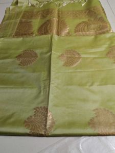 Light green borderless soft silk saree..