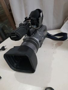 Sony VX2100 Camera