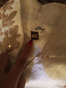 Party Ware Kurti With Golden Work😍