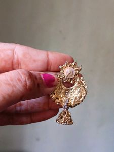 Golden jhumke earring