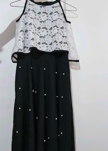 Cute Black Skirt &amp; Lace Top Set
