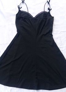 Brand New(Newme)Lace Detail Sweetheart Neck Dres🎀