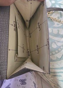 Lavie Sling Bag