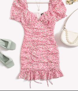 Shein Floral Bodycon Dress 🏩💗💕💓💝