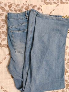 Ripped Wide Leg Jeans (Waist 28-30)